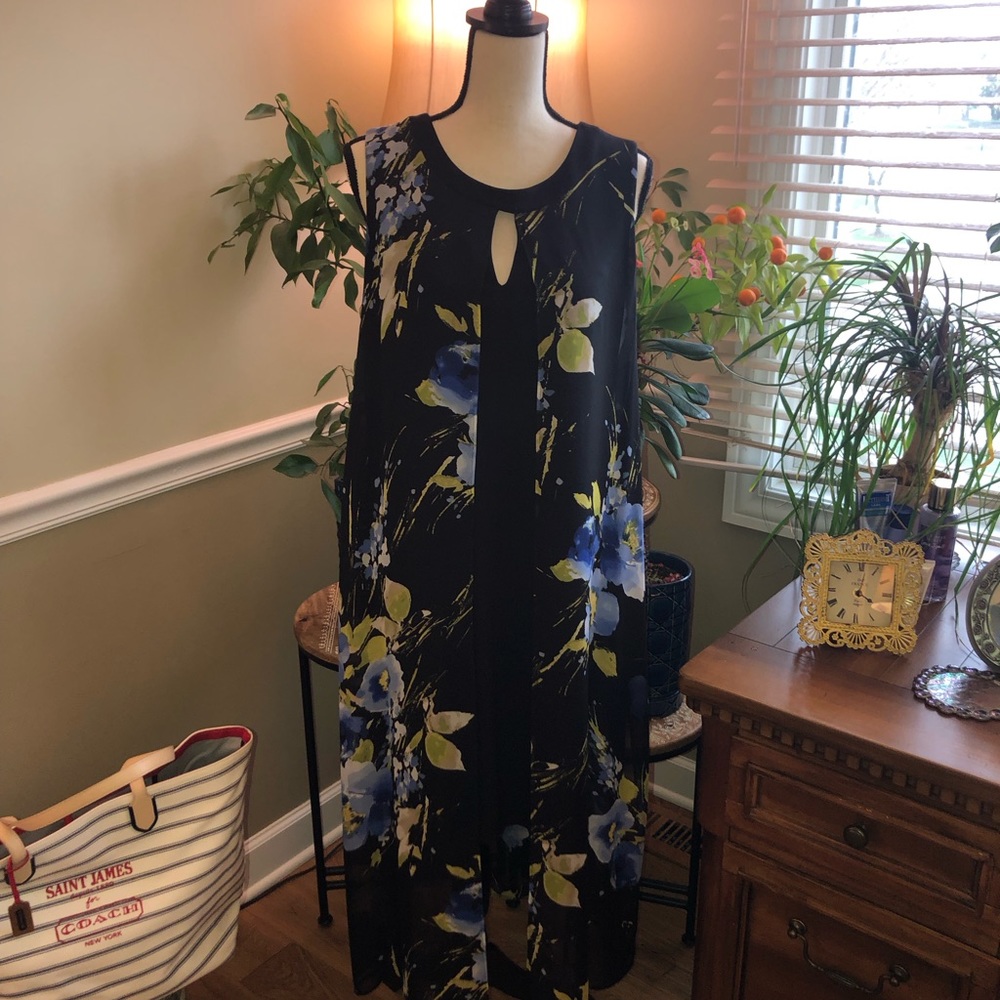 💕Gorgeous Emma & Michele Floral Dress🌺
